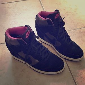 High Top Nike Shoes